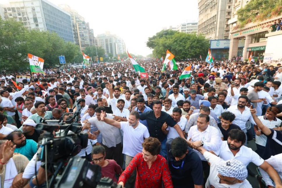 INCDelhi's tweet photo. 𝑾𝒆, 𝒕𝒉𝒆 𝒑𝒆𝒐𝒑𝒍𝒆 𝒐𝒇 𝑰𝒏𝒅𝒊𝒂... 🇮🇳 https://t.co/D9BCUDIhEX