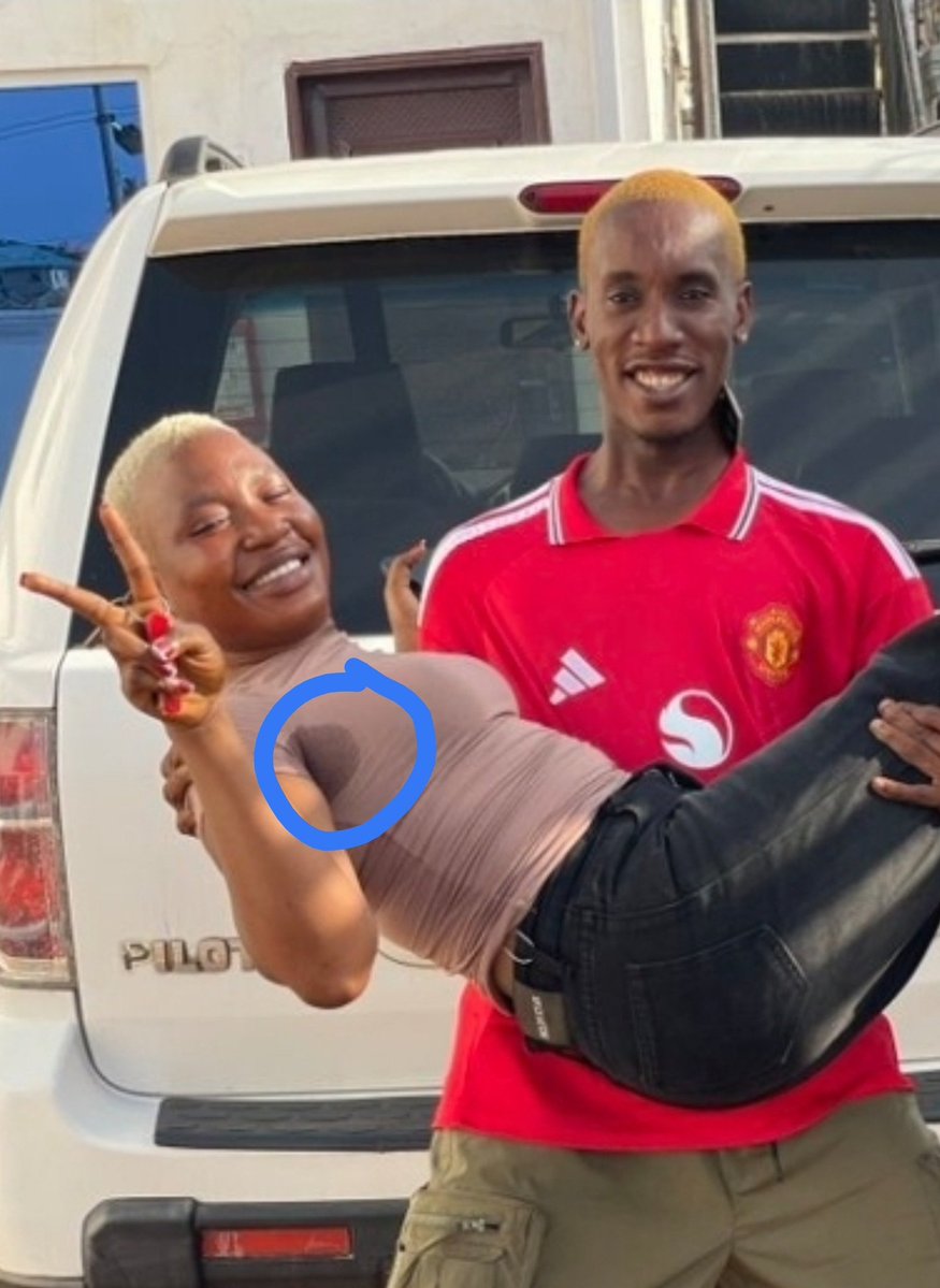 Blessingjo15584's tweet photo. This is one reason @theRealUche_P is advertising @armpipadng  so that U can can flex the way U like without sweating in your armpits.... https://t.co/GaVyEUH2sY