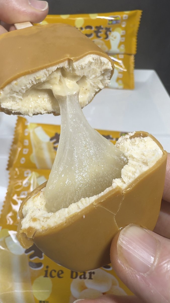 meshiterosweets's tweet photo. きなこ速報❣️10月13日ファミマ新発売 チロルチョコきなこもちアイスバーはきなこラバー歓喜のきなこ尽くしアイスで美味しい🍨✨（95点）黒みつ追加するとさらに美味しくなる😍✨（110点）↓
https://t.co/OOPjBu3mkx https://t.co/C9NFQ0z8BQ