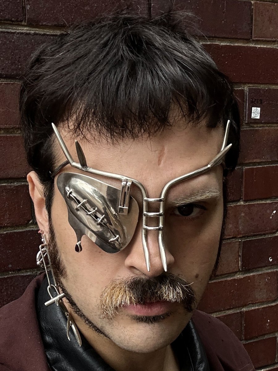 gastt_fashion's tweet photo. Metal Eyewear Pieces by EXEQUIEL VUOTO. https://t.co/Dlctq58JKH