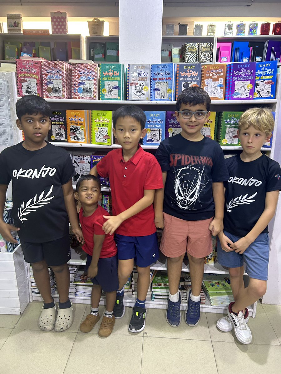 laternabooksng's tweet photo. Had some very cute little visitors at our store🎒

Parents, bring the kids over to Laterna. Letting them pick out their own books & toys is a whole experience they’ll genuinely love🧡📚

📍Plot 1611, Adeola Hopewell Street, Victoria Island, Lagos. 

#customerexperience #thingstodoinlagos #lagosparents #laternabooks
