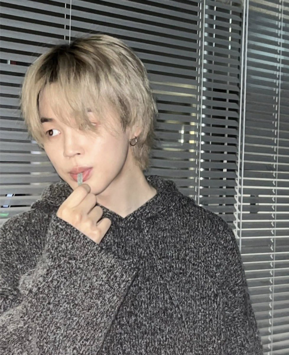 luvittar_'s tweet photo. ขอให้จีมินเป็นที่รักของทุกคนตลอดไป รักคับ ♥️🐣⭐️

HAPPY BIRTHDAY JIMIN
#HAPPYJIMINDAY
#HappyBirthdayJimin #JiminDay https://t.co/gCy179080Y