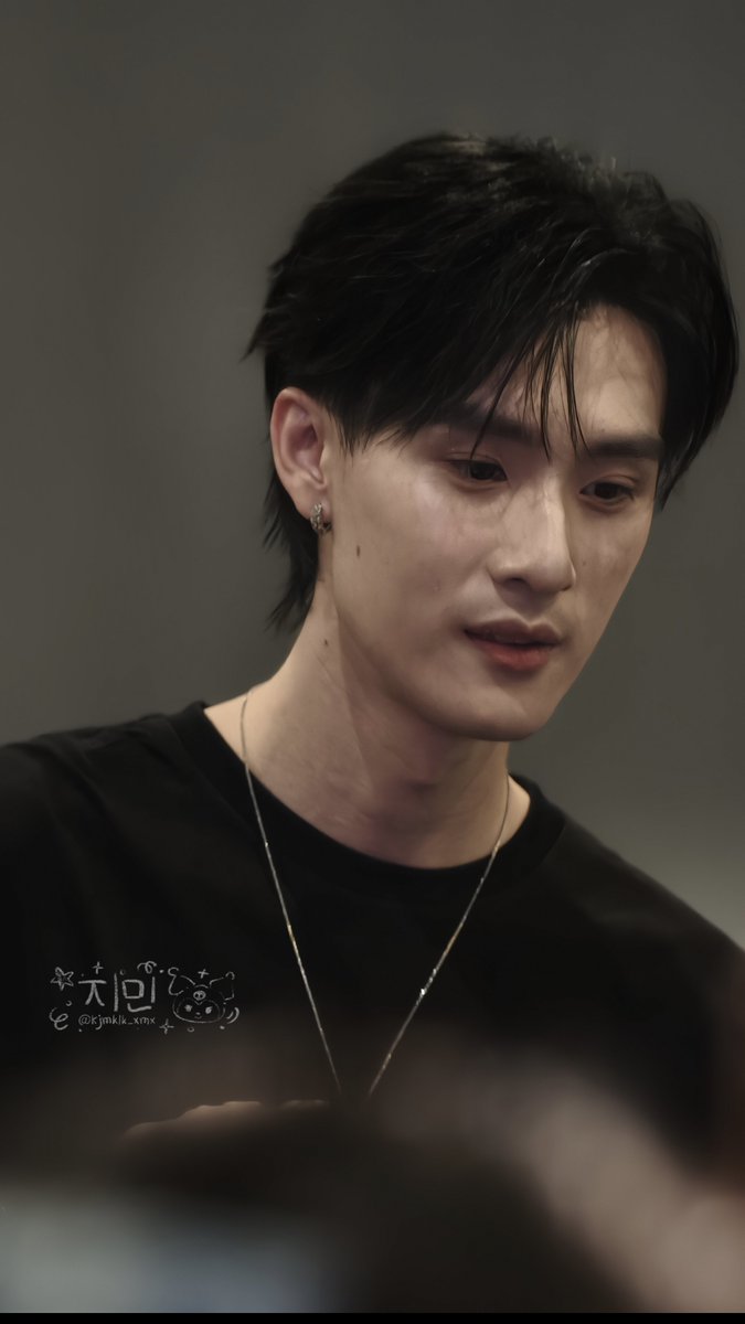 kjmklk_xmx's tweet photo. เฮียตี๋ดิว่ะ

(คับหมวย)

DEWTEE FANSIGN FANIVAL 

#GMMTVFANIVAL2026HappyFamilyxDT 
#dewtee https://t.co/Dk8hcIUNJP