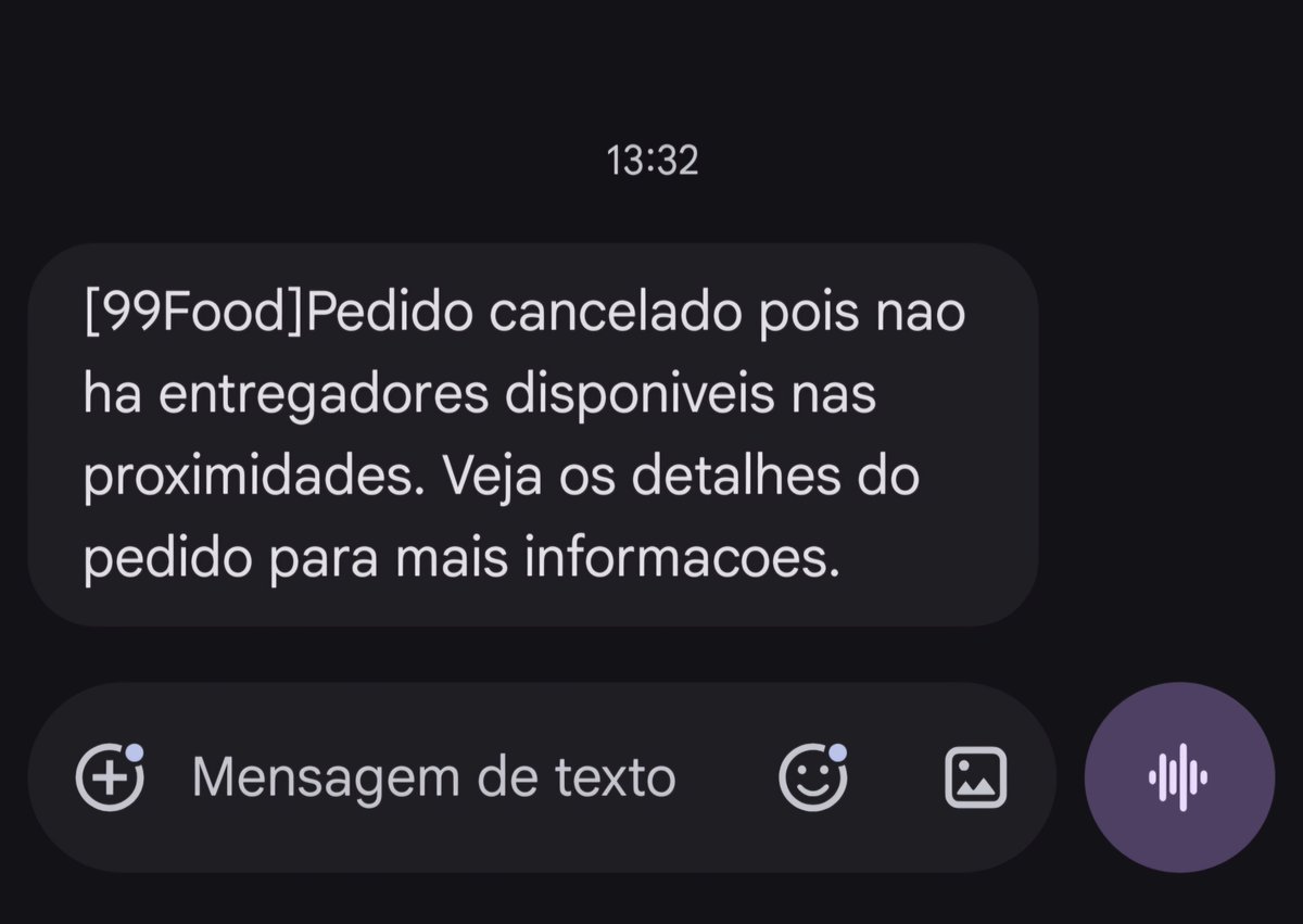 Felipewe977's tweet photo. Inacreditável isso, a gente (@Vivian_Amorim7 , e os dogs) esperando o almoço, mesmo com atraso, quase 2h depois a 99 cancela o pedido!!! #99food paguem mais para os entregadores ou fechem as portas!  Pqp https://t.co/492zwEAbz5