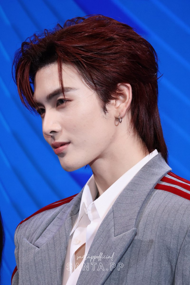 SantaOfficialTH's tweet photo. พี่พงมาแล้วว หล่อมาก😍

PSD FAMILY 37TH KINGPOWER

#KingPowerxPerthSantaDomiia
#Santapp https://t.co/DOLIZlI5nd