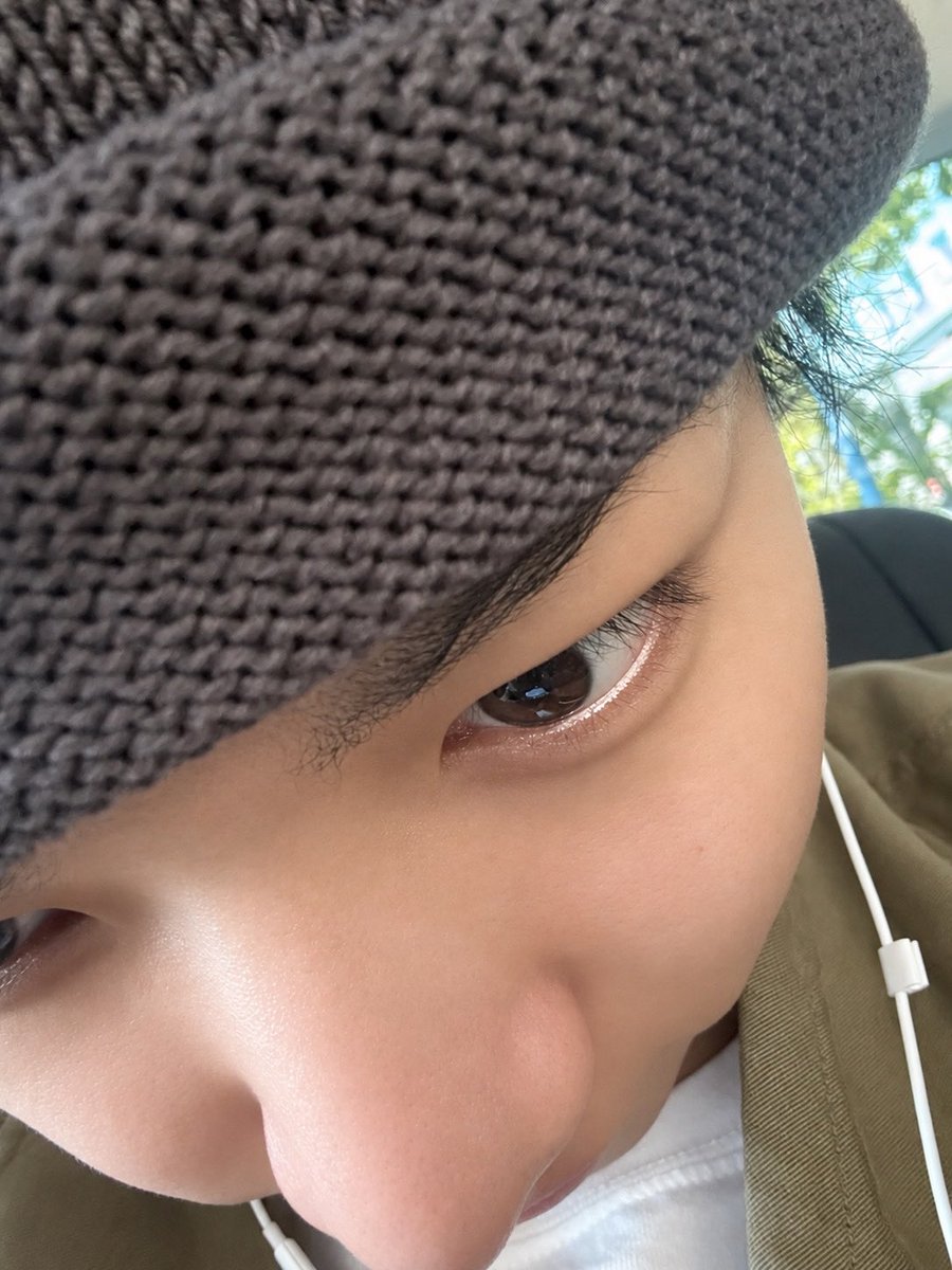 Hhaaac's tweet photo. 볼살너무말랑따끈해보이고 완전졸귀 https://t.co/T3QLrJKJT1