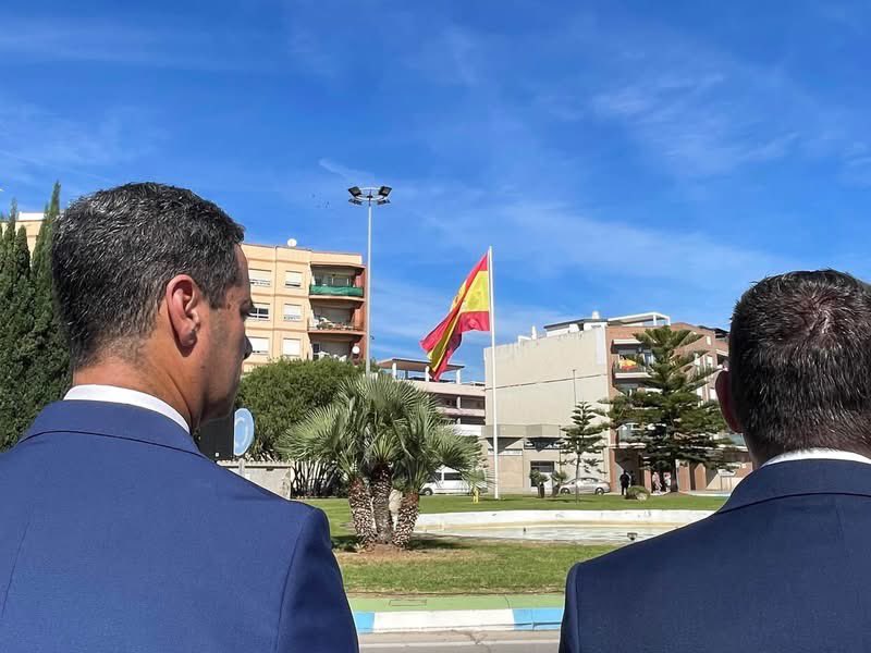 PriorJavi's tweet photo. 🇪🇸 Hoy, 12 de octubre, Día de la Fiesta Nacional y festividad de la Virgen del Pilar, patrona de la Guardia Civil y de la Hispanidad.

¡Feliz Día de la Hispanidad! ¡Viva España! 🇪🇸

#12deOctubre #FiestaNacional #VirgenDelPilar #Hispanidad #Nules #VOXNules https://t.co/0mcLW1qIqf