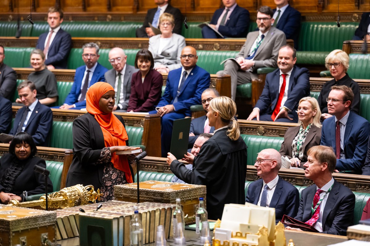 HouseofCommons's tweet photo. Earlier today, the new Member of Parliament for Holborn and St Pancras, Sagal Abdi-Wali was sworn in and introduced to @commonsspeaker. 

After a by-election, the elected MP must swear in before they can take their seat in the House of Commons. https://t.co/U7hba9Rj8c