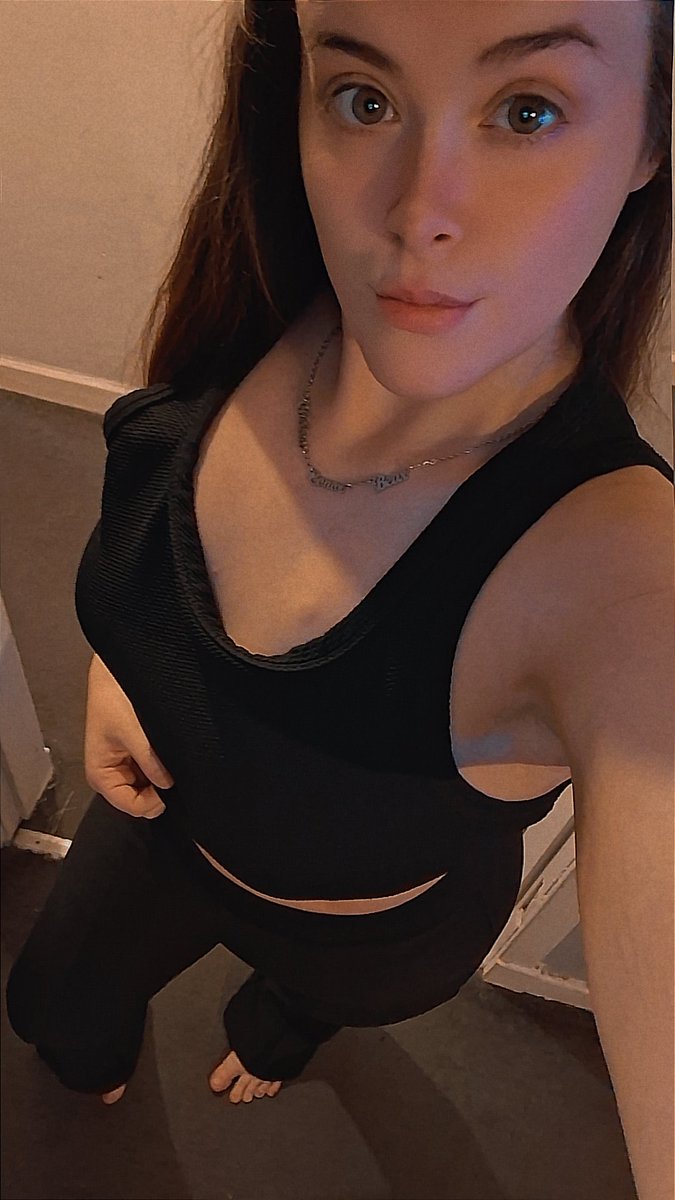 ScottishPrinnyx's tweet photo. So apparently Facebook cant handle me, ive being banned on about 500 accounts for literally sticking up for myselr against trolls, total joke🥱😅 so im back to X where I can be me!!! 😍 fkn love this app 🫶🏽🫶🏽 https://t.co/fSp533WYxb