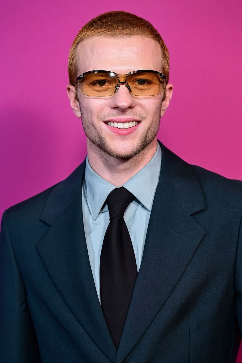 bestofruaridh's tweet photo. Ruaridh Mollica attends the "#Visionquest" Screening during the 70th BFI London Film Festival https://t.co/uQ1HOADXH5