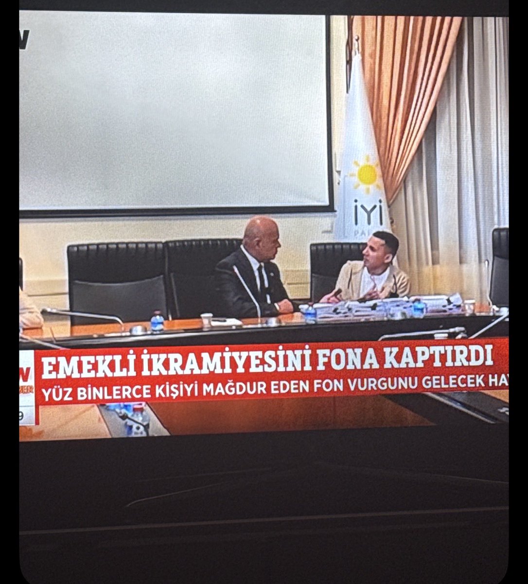 znur93986339's tweet photo. Emeği geçen arkadaşlara teşekkür ederiz

#FonzedeTBMMdeBasınNerede 
#FonzedeMecliste 
#FonzedeninTalebiANAPA https://t.co/wwaYTu2mxo