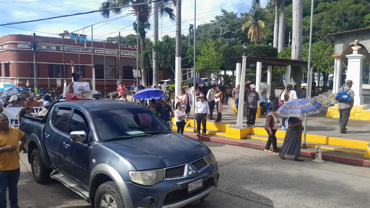 GtCodeca's tweet photo. Santa Rosa en las calles. CODECA en movimiento https://t.co/HO9W7ozkps