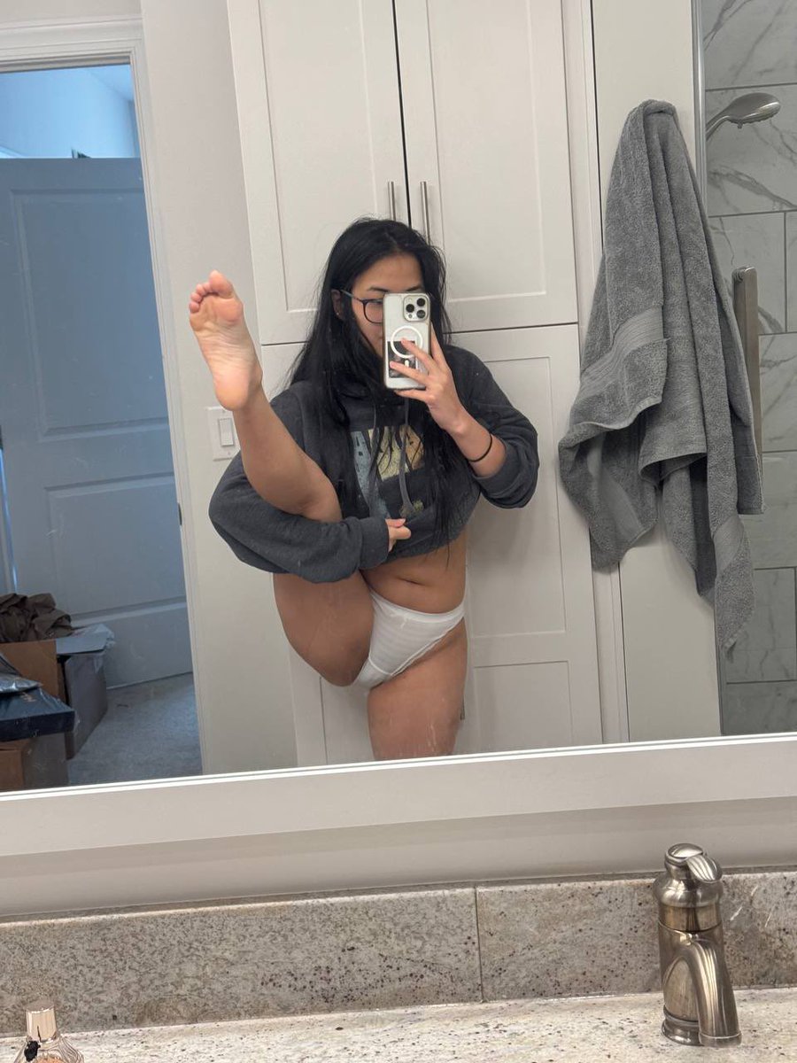 andiishits's tweet photo. morning stretches https://t.co/SsA2ZlL7Wl