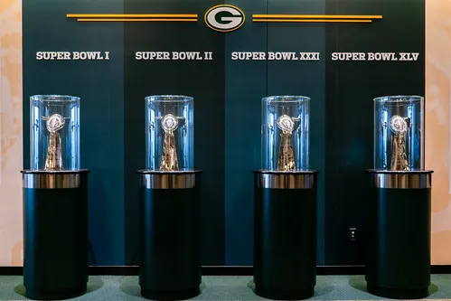 PackWeeklyPod's tweet photo. @NflOutdated @BruceIronsNFL As long as we're bringing up the past... https://t.co/g0gABMZxkS