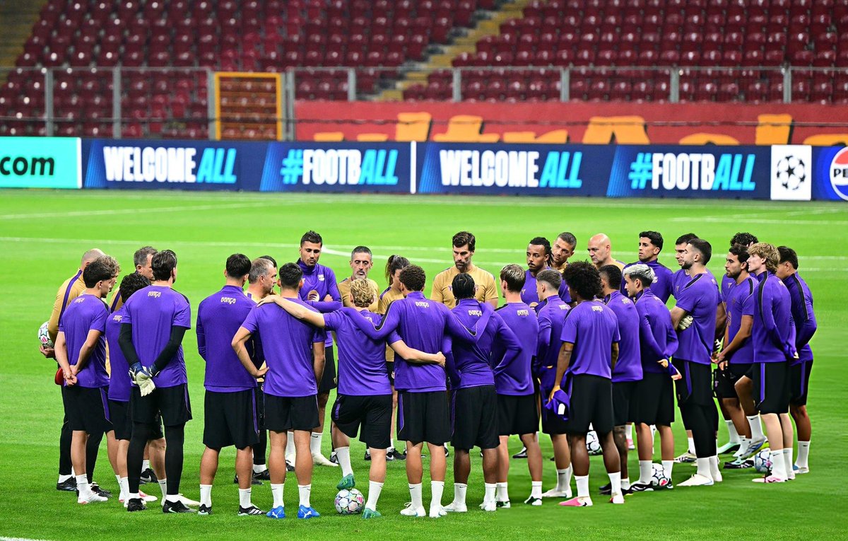 Forca_Fcb's tweet photo. فريقي 💜 https://t.co/vpAo2DM3WH