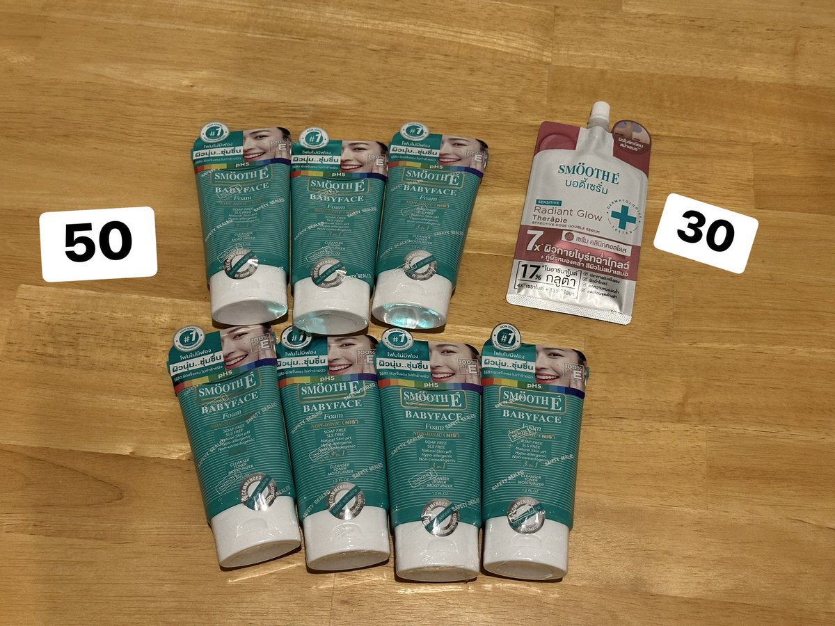 ipooom's tweet photo. ปล่อยของลด 50% ฮ่ะ

โฟมหลอดเขียว 36g หลอดละ 50 บาท
ครีมซอง ซองละ 30 บาท

ค่าส่งเหมาๆ 30 บาทค่��

#smoothE 
#ตลาดนัดหลิงออม
#ช้อปช่วยติ่ง https://t.co/GNWTWoPCX6