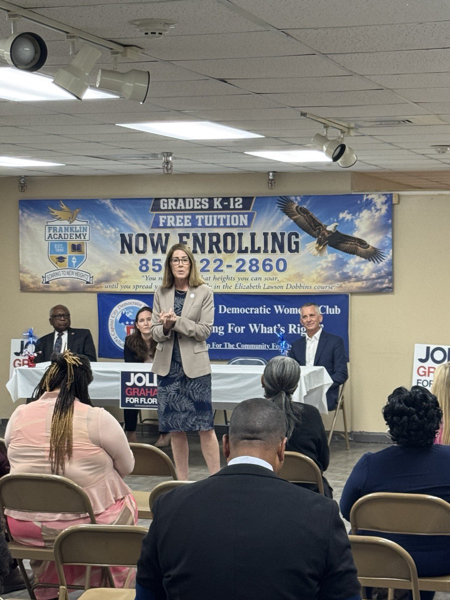 GwenGraham's tweet photo. Great breakfast with Gadsden County voters, listening to their concerns and enjoying meaningful conversations! It was an honor to be joined by Jim Clyburn, whose lifetime of service continues to inspire. ❤️ https://t.co/y9hi05RjGX