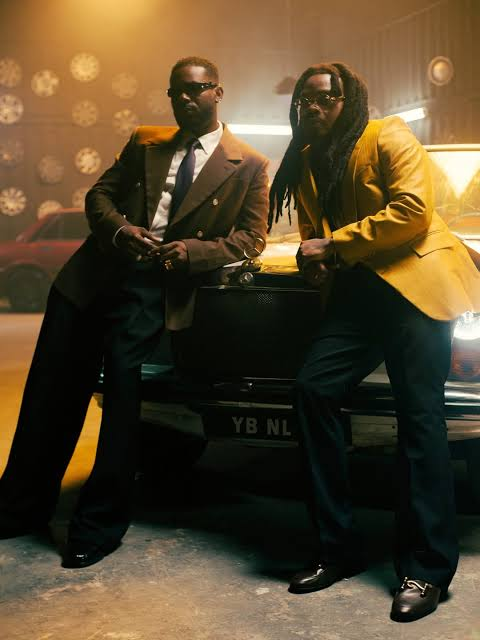 UnilagfmMusic's tweet photo. #DriveTimeGroove 🔛 @UnilagfmMusic
🔊🔊🎧📷 >>> FORMATION BY @adekunleGOLD X @Olamide
#TheTrafficJam #CruiseControl
#EveningDrive #RoadsideRhythms
#DriveTimeExpress #TheRideHome
#MelodiesontheMove https://t.co/D7HGyf4BBo