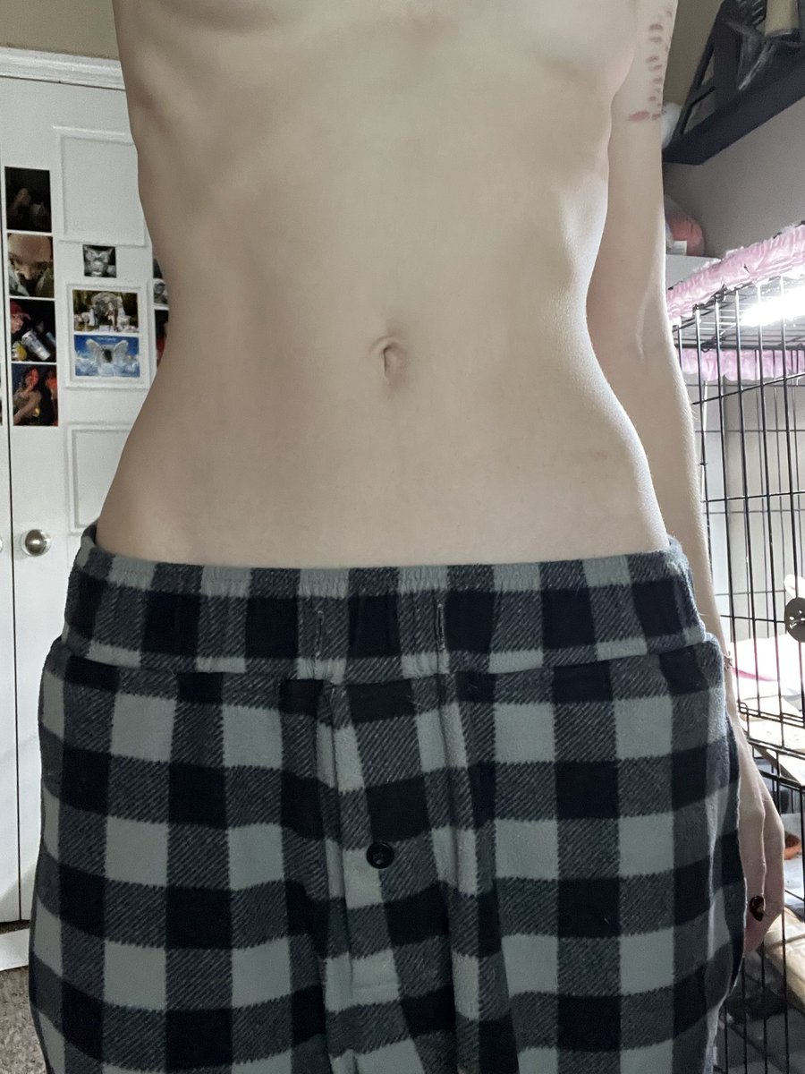 dilfrider3000's tweet photo. Some stomach bc’s I took before leaving for the gym

#edrtwt #shedrtwt #bodycheck #bc https://t.co/jSMUfJXbaR