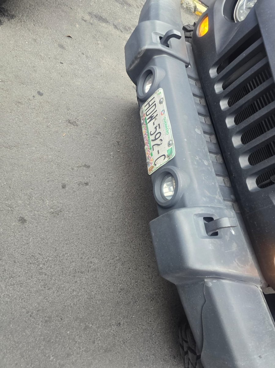 danpre27's tweet photo. @c4jimenez Ojalá puedas ayudar encontrar a esta persona atropello a mi cuñada y se dió o la fuga https://t.co/nBfL0xU7w4