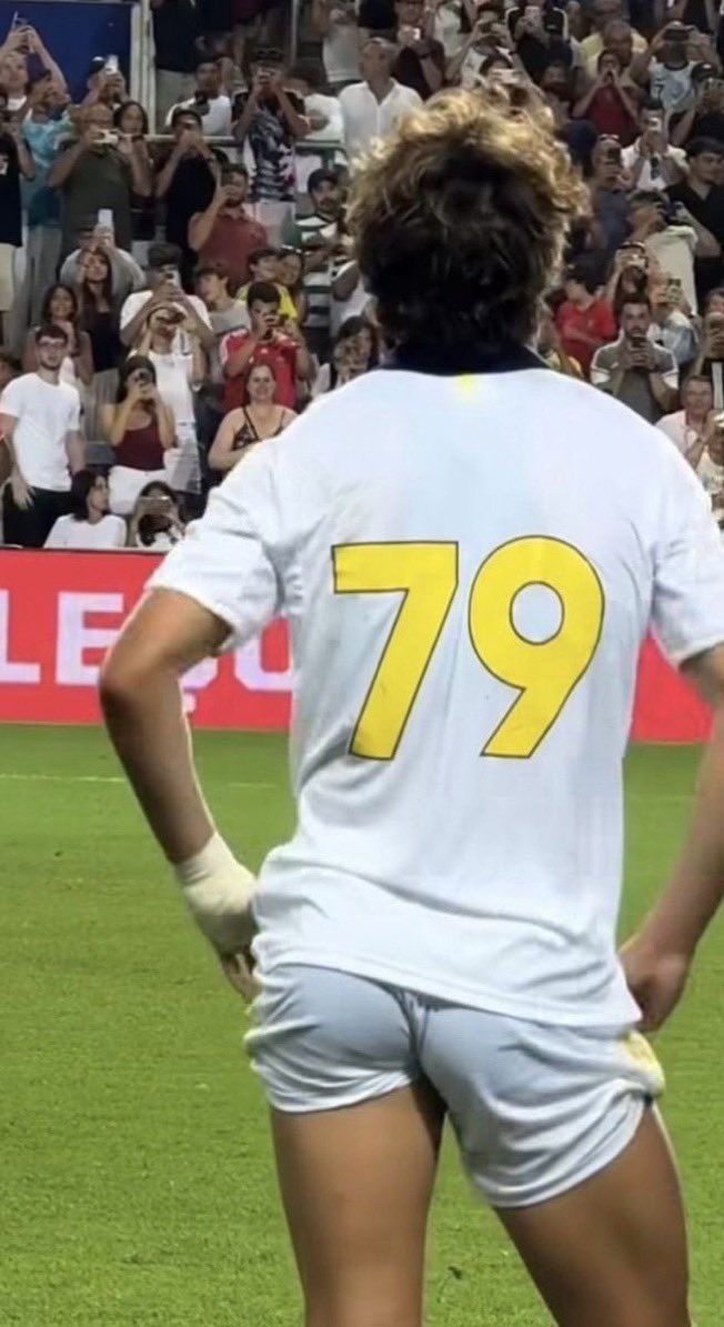 userbww's tweet photo. Joao Felix 🍑 https://t.co/X2YWUUeeN6