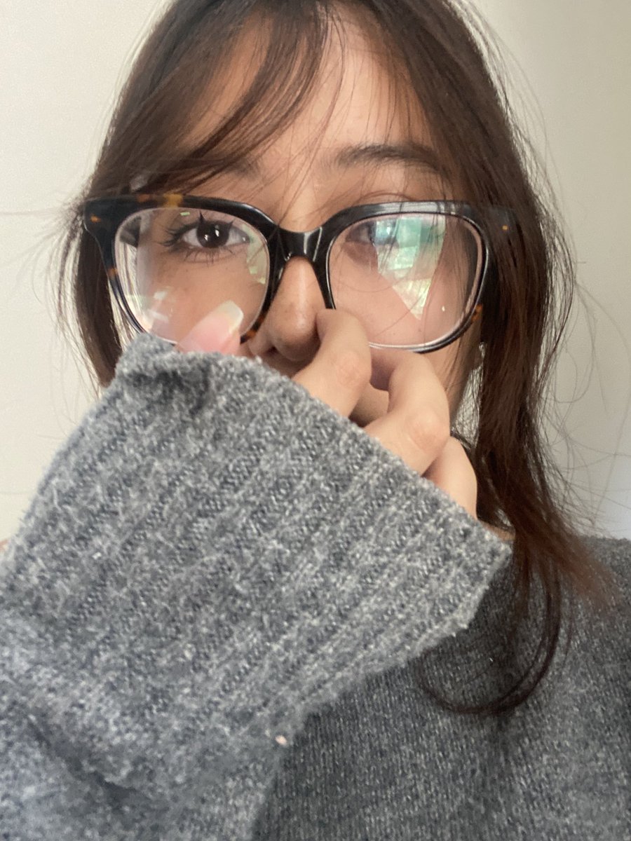 goldrushq's tweet photo. m kiero hacwr side bangs pero no sé si m kede https://t.co/EF3OnYNCGf