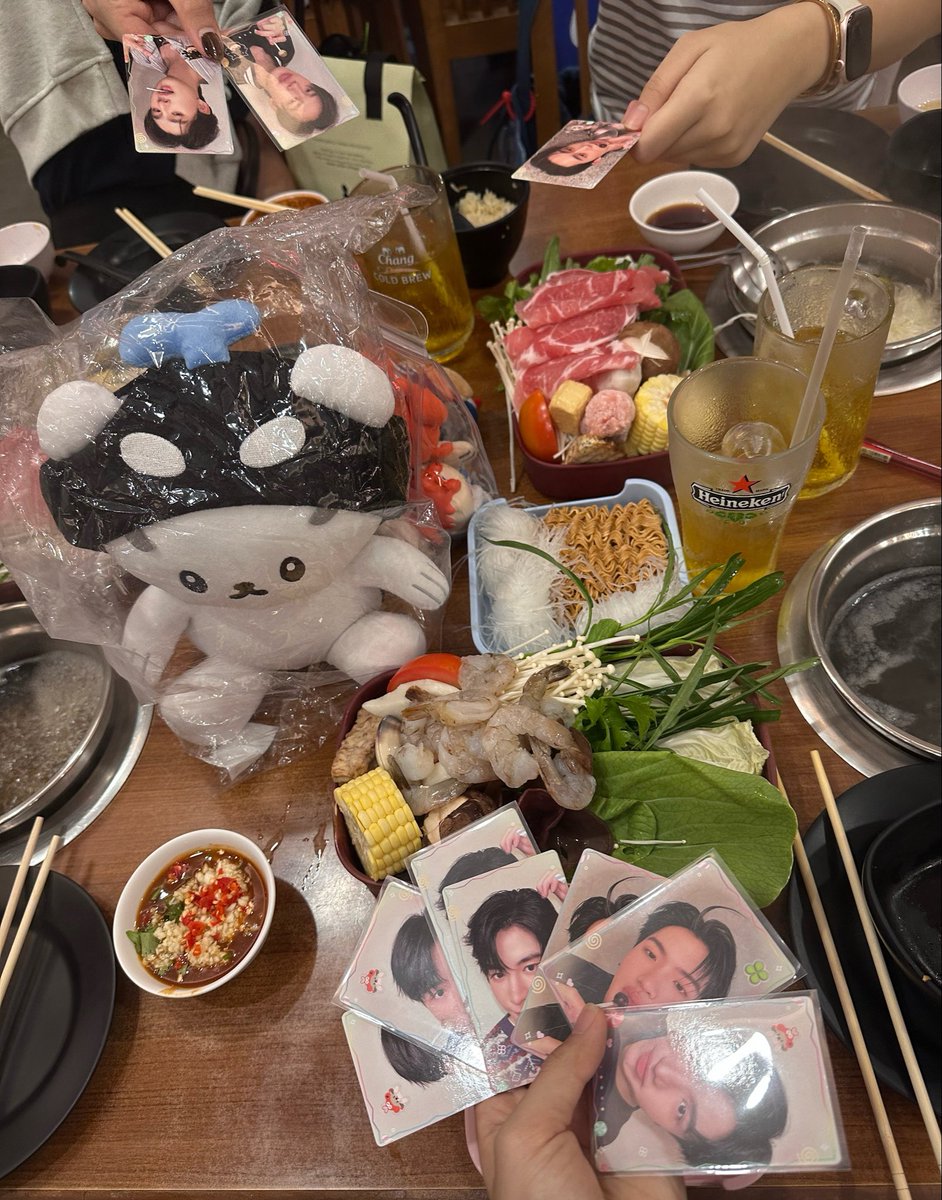 depeachcyr's tweet photo. @pnani157 @eclairpb @LST_522 

#.มากหน้าหลายด้อม 🧘🏻‍♀️🧘🏻‍♀️ https://t.co/PgoXOEwDw9