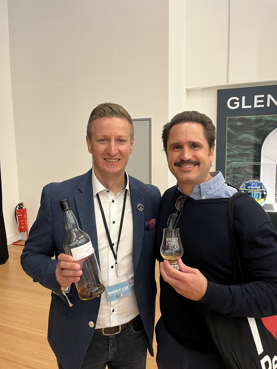 TimmoGermany's tweet photo. More pics 🥃😎 https://t.co/Aq6B6mdmi2