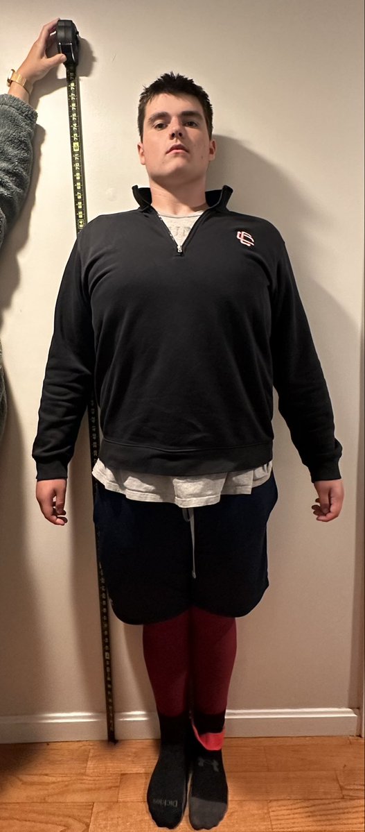 FinleyEarner's tweet photo. I’ve had a few DM’s from teams asking me if my listed height and weight was padded. I was at 277 preseason, kept lifting and now I hover between 283 and 286 at different times throughout any given day. 

My last doctor’s appt measured me at 194cm with no shoes (6’ 4.38”). 

I sent these photos to Air Force Academy to show them and just thought I’d put them out. 

*My mom is shorter than me and was holding the tape, so it makes me look slightly taller than I actually am, but you can see I’m ≥ 6’4”.

*Weight is in underwear (but still taped) and after sweating through a practice.