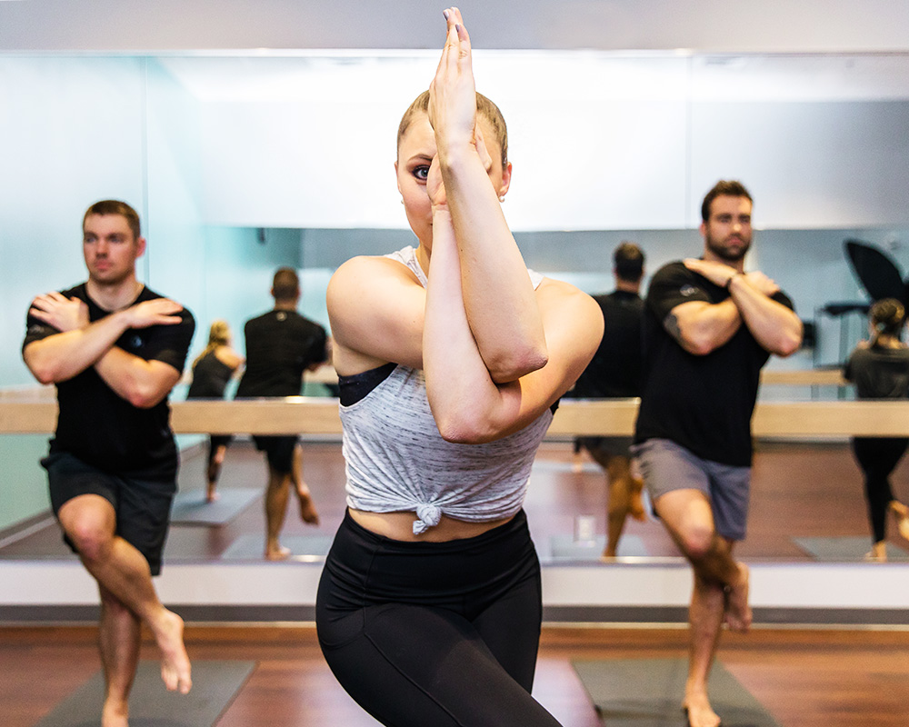 O2FitnessClubs's tweet photo. Things you don't need to bring to yoga at O2: a mat, blocks, headphones. Things you do: good vibes and water https://t.co/JJDZzvjSzf