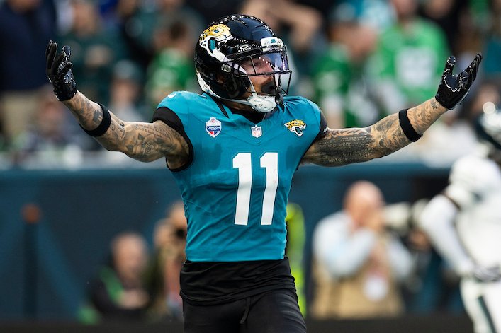 JaguarsPR's tweet photo. . @CPW11_ has been named a FedEx Air &amp; Ground NFL Player of the Week nominee for Week 5. Washington recorded six catches for 124 yards and two touchdowns in yesterday's win. He became the first Jaguar since 2022 to have 120+ receiving yards and two receiving touchdowns in a game. https://t.co/kZl7mpyr3F