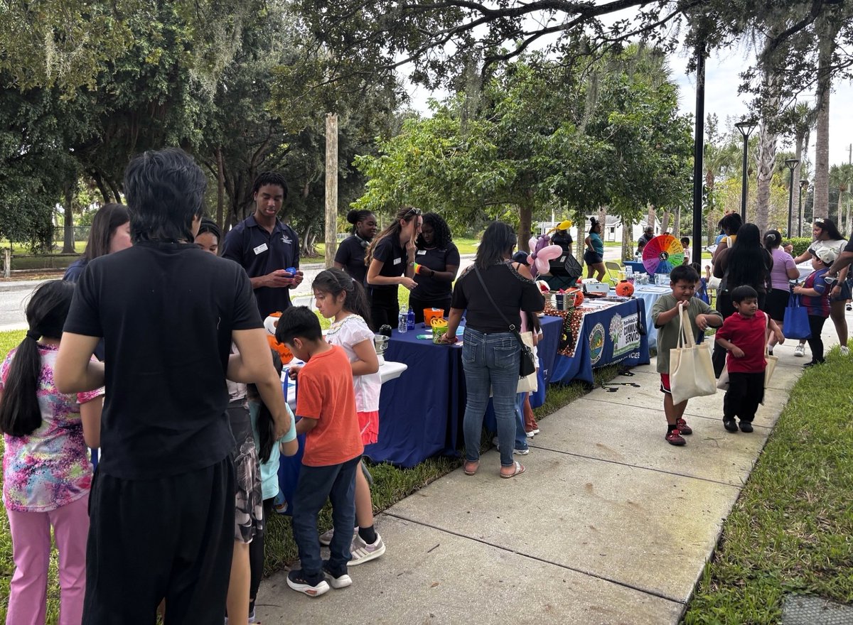 faunursing's tweet photo. Our nursing students joined Boo at the Park on Oct. 9 in West Palm Beach, sharing health and wellness information, introducing families to FAU/NCHA Community Health Center services, and connecting residents with local resources. #RootedInCaring https://t.co/2HkQjPFv9R