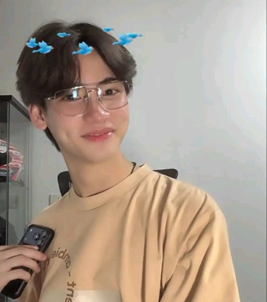 enstar_1's tweet photo. EVERYONE SAYING OHMING SERIES PRODUCER MAYBE JOJO 🫪

WHAT AM I GONNA DO IF THIS GONNA BE TRUE??? 

WHAT THE FUCK WAAAAAAAAAA

EVERY SINGLE DAY WE ARE WINNING !!!

🌞🐶💙🧡

#ohming 
#ohmpawat 
#ingasavanund https://t.co/mXgWshx9Fu