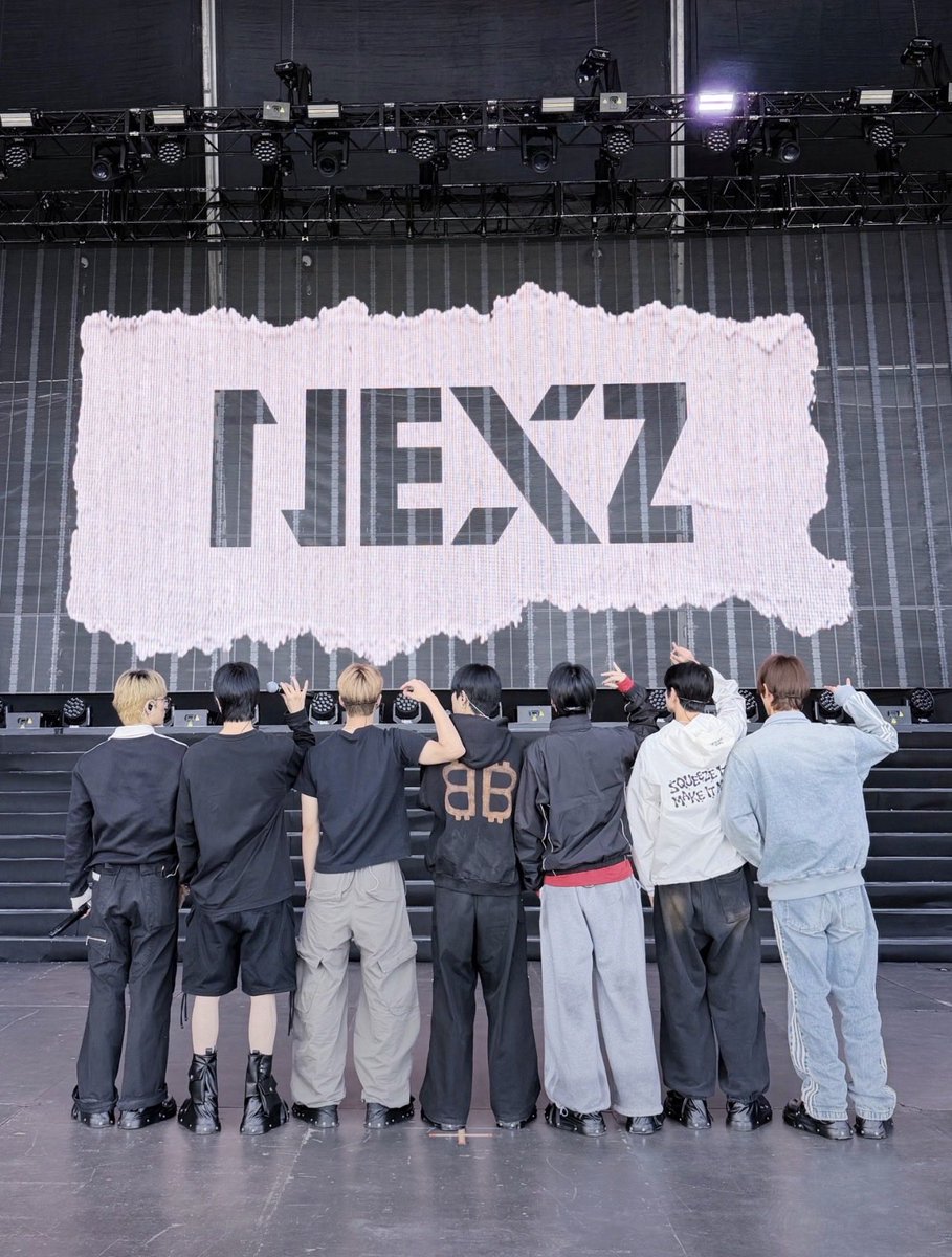 Hva2y's tweet photo. I VOTE FOR #NEXZ FOR #2026MAMAVOTE https://t.co/3WVN2vdsbp