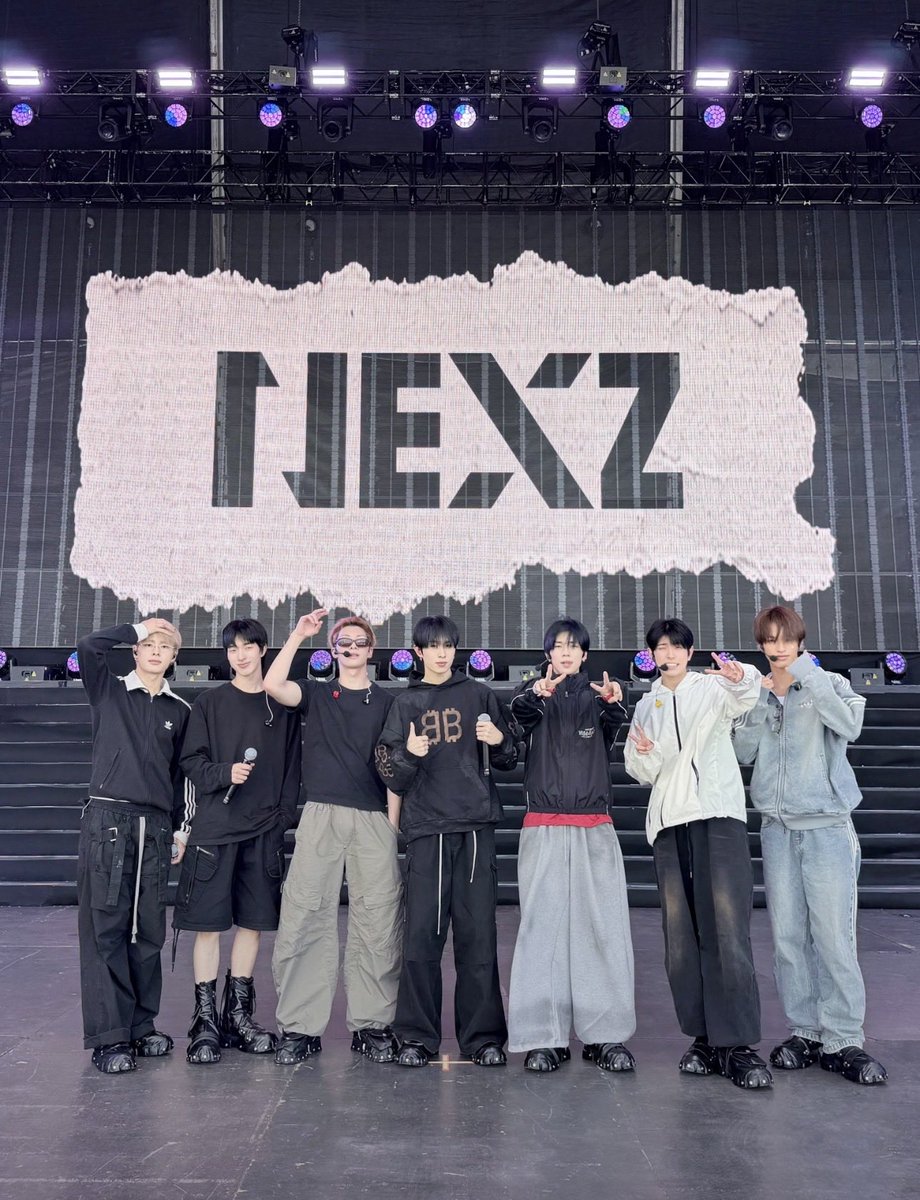 Hva2y's tweet photo. I VOTE FOR #NEXZ FOR #2026MAMAVOTE https://t.co/3WVN2vdsbp