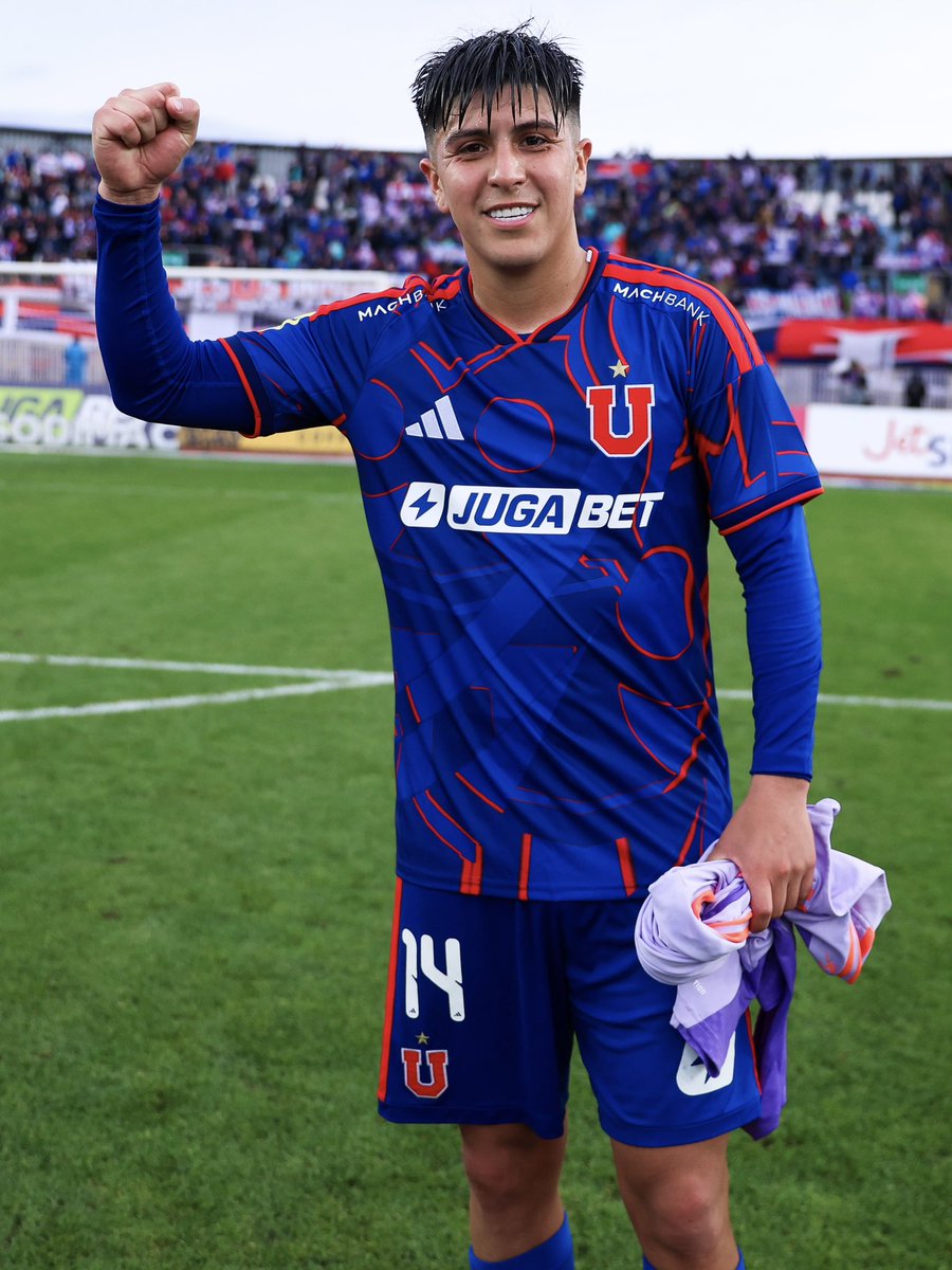 udechile's tweet photo. ¡Gran partido, azules! 🤘🏼

Nos vamos a Santiago con los 3️⃣ puntos 👊🏼 https://t.co/JGyhqKGGyF