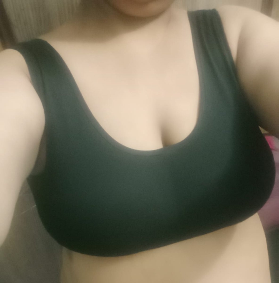 HiM92122's tweet photo. 44 Boobs Size 
We are Real Married Couple From Lahore Ages 30 32 https://t.co/gMD4XBNuHr