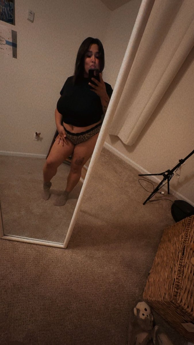 jalushka's tweet photo. I might make a come back 🤍🩵
#mami #wata #onlyfans https://t.co/AtILgAr8HA