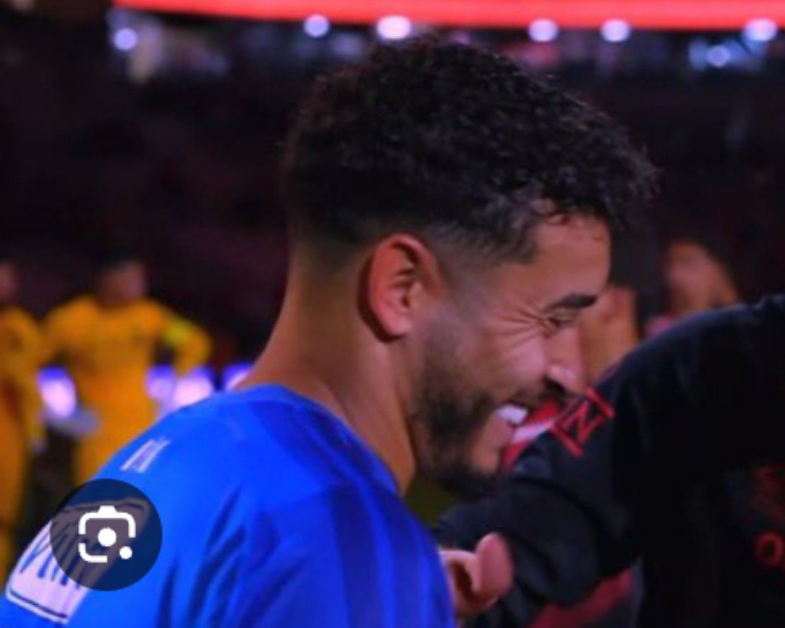 BrenoMateus_BM's tweet photo. Dois anos, DOIS ANOS desse canalha só fudendo a gnt em campo, já falei isso inúmeras vezes. Mas ainda hj, quase 2027, ganha titularidade e a braçadeira de capitão 
Isso é um escárnio, uma zombaria do Cruzeiro ao torcedor https://t.co/jNuA0RN0QP
