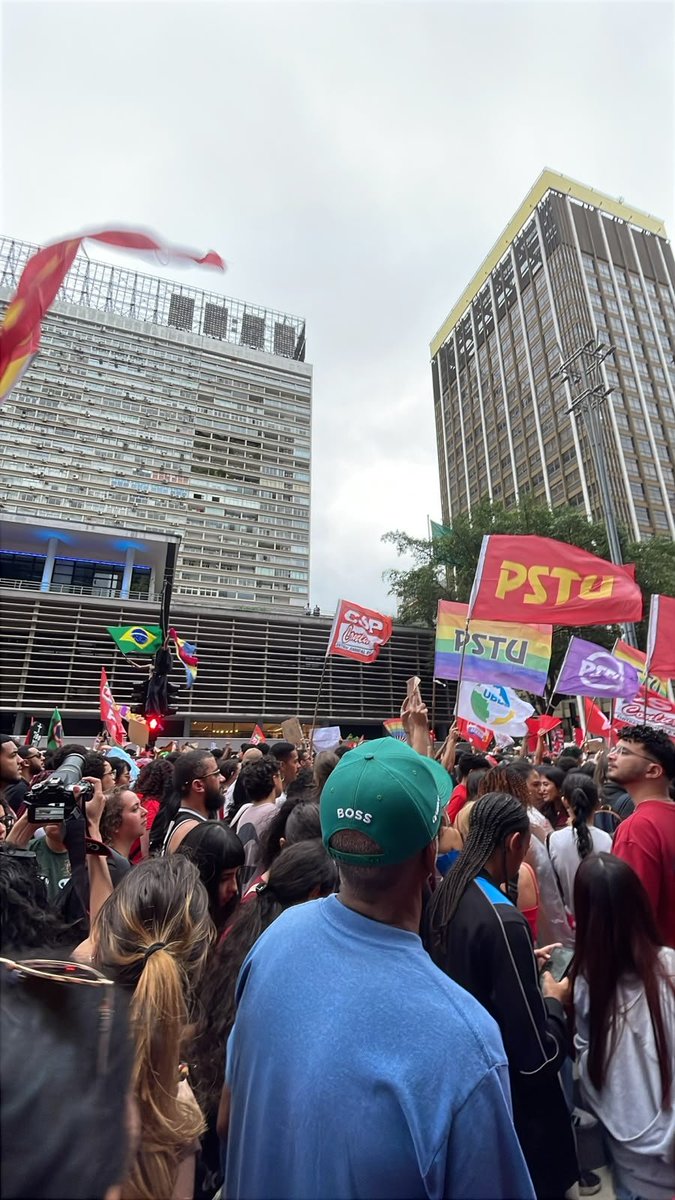 debrolas's tweet photo. ontem 1️⃣3️⃣❤️🦑 https://t.co/C3kSHrTjKs