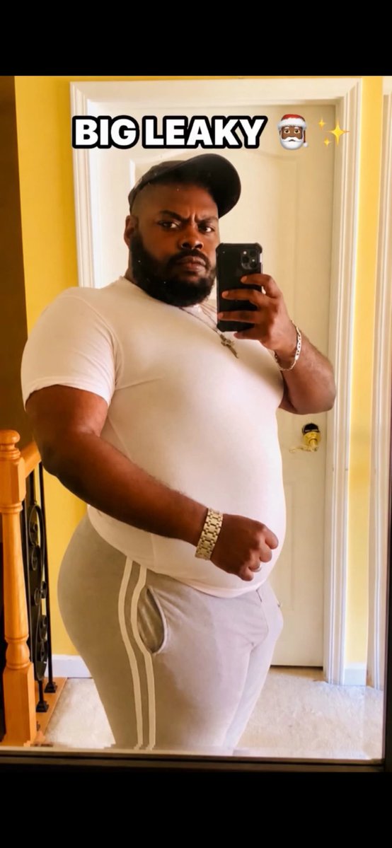 MALIK_VS_LAMAR's tweet photo. Yo Fav African Crèolè UNC 🎅🏾✨ #BigBoy #BigGuy #FatBoy  #BigBoySeason #BigGuySeason https://t.co/foM2N4VClX