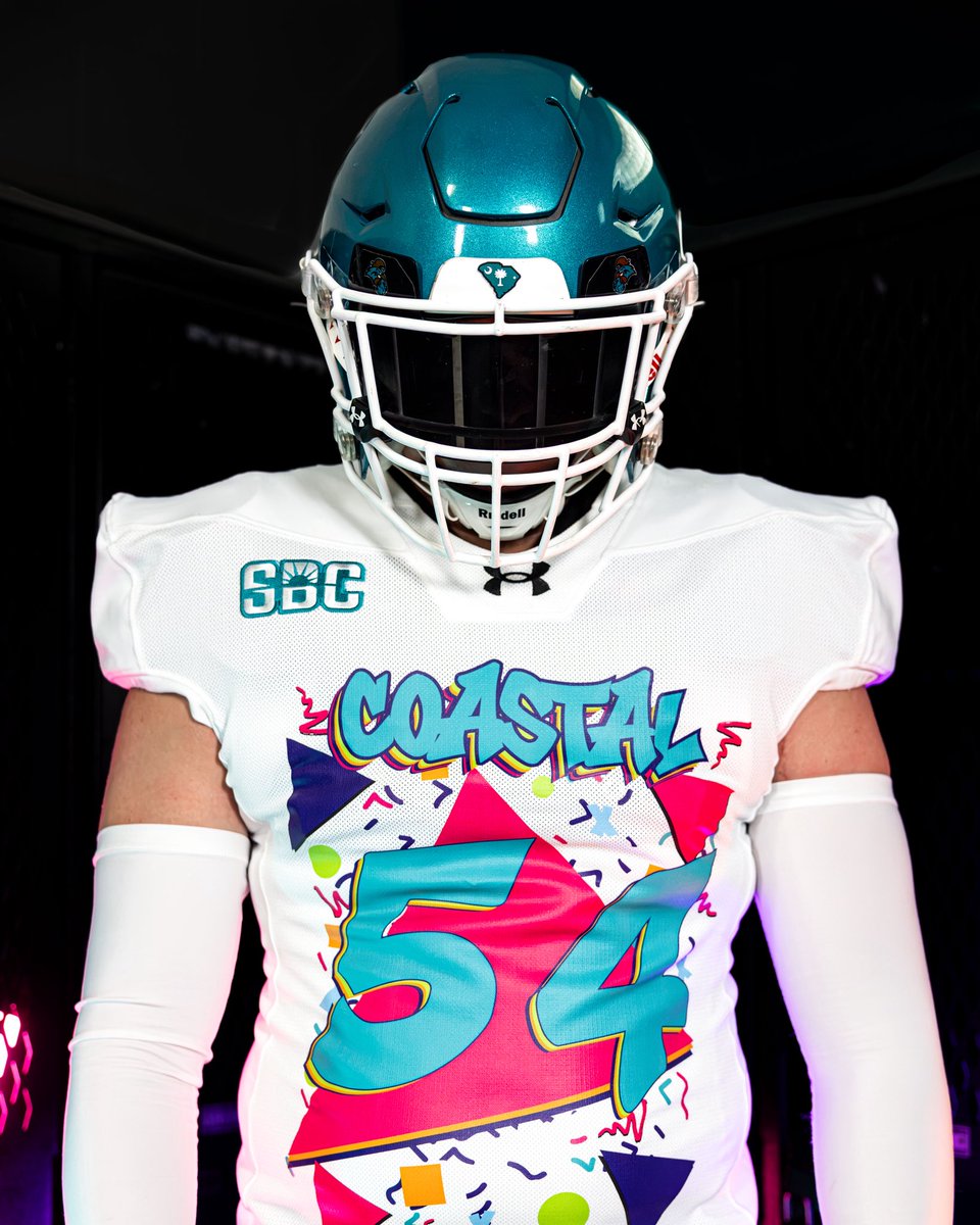 CoastalFootball's tweet photo. The Friday night (‘90s) threads 👌 https://t.co/qzuVGlGP49