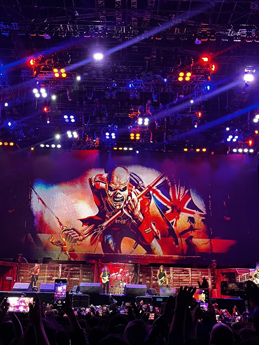 JuanPabloY2K's tweet photo. El ProgreFascismo y sus narrativas …

Ahora resulta que el Heavy Metal es “de izquierda” 🤌🏼😂

Iron Maiden ondea por TODO EL PLANETA la Union Jack, ayer (como desde hace 50 años) volvió a ondearla y TODO el mundo vitoreó, sin niñadas ideologicas. https://t.co/pZ9yrklcXw