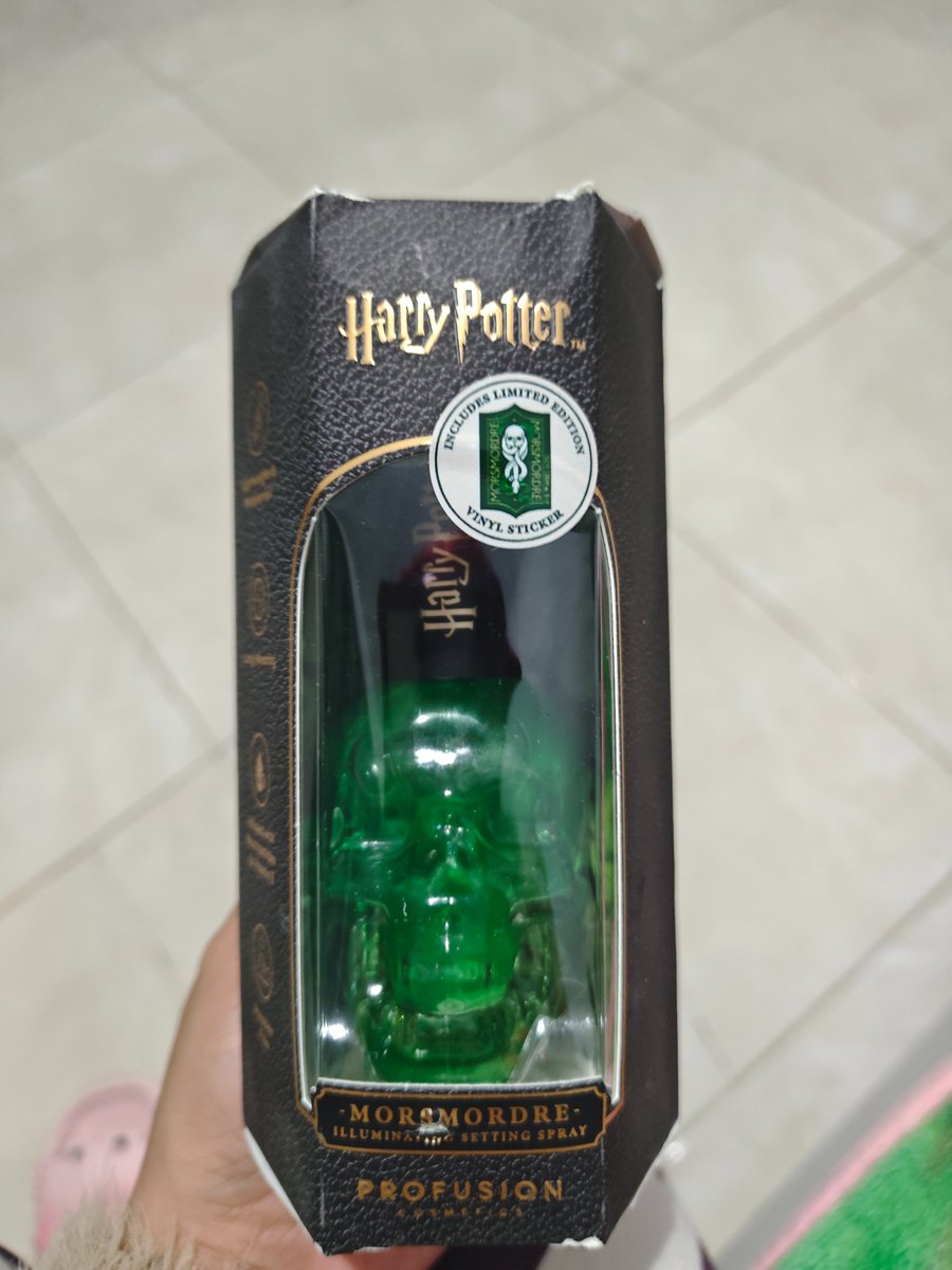 BonnieLarALT's tweet photo. In spirit of Malfoid trend, I got Bonnie-sister's bday gift early. https://t.co/t0oTib0O4c