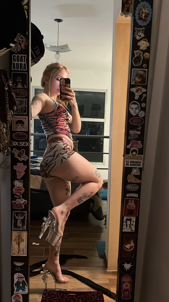 MayaCacti15's tweet photo. looking innocent in these heels 😇 https://t.co/R0rJ1tmrdf