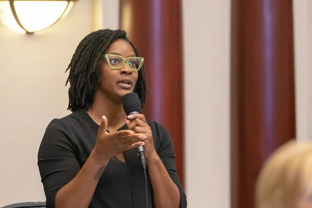 FLVoiceNews's tweet photo. JUST IN: Angie Nixon’s Senate campaign hit with repeated FEC violations, nearly $79,000 unexplained receipt drop

The notices come after Nixon was referredfor criminal investigation over allegations involving unpaid taxes and student loans https://t.co/MfAC6ZtVR9