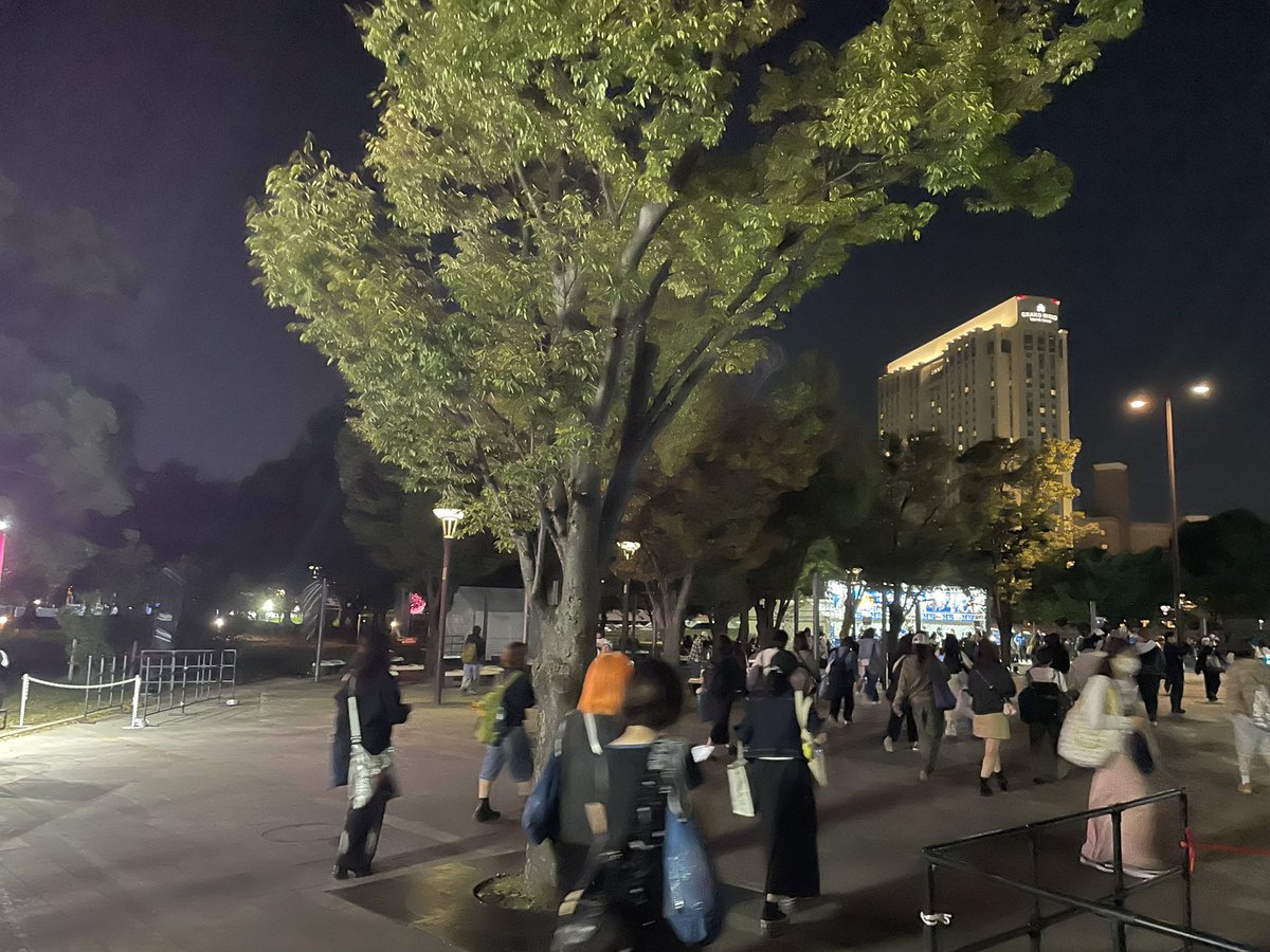 kozythelight's tweet photo. 今朝起きて、身体中がガタピシ痛いぞ💦

最近股関節痛いのと仕事が詰まってて、この2ヶ月くらい運動サボってたからなぁ💦

15日からのNovelCoreの #BlackTiETOUR  
、コアだけじゃなくて、OUTERも今回のツアーは騙し騙しだわ、こりゃ😅

#BMSGFES26
#NovelCore https://t.co/wDbSjArtIw