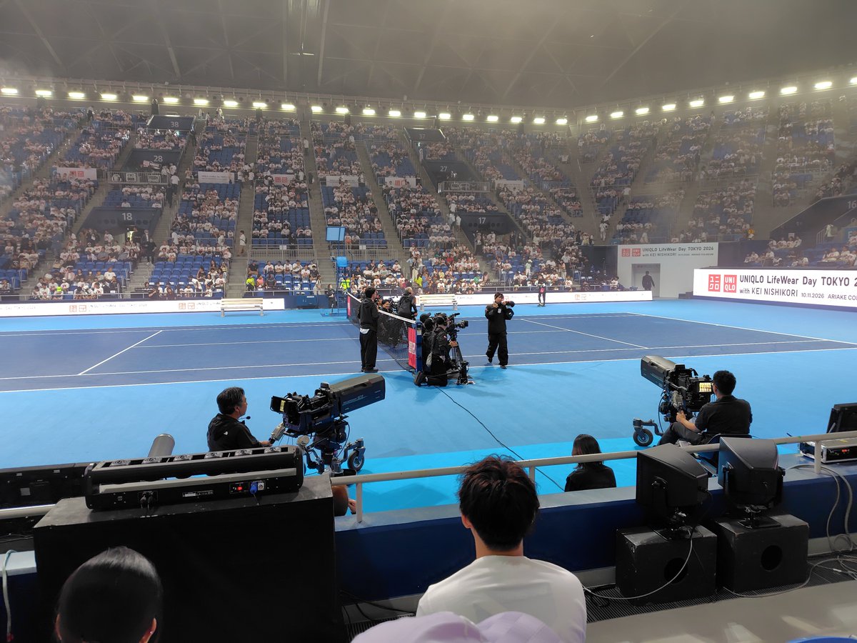 comkomlemon's tweet photo. おはようございます☀
錦織引退記念イベント当選しまして有明に行ってきました。
皆凄い方なのは勿論だけど、特にずっと憧れてたフェデラーを神席で生観戦出来て感無量🥹🎾
また今日からお勉強頑張ります！ https://t.co/wmiDh38q7I