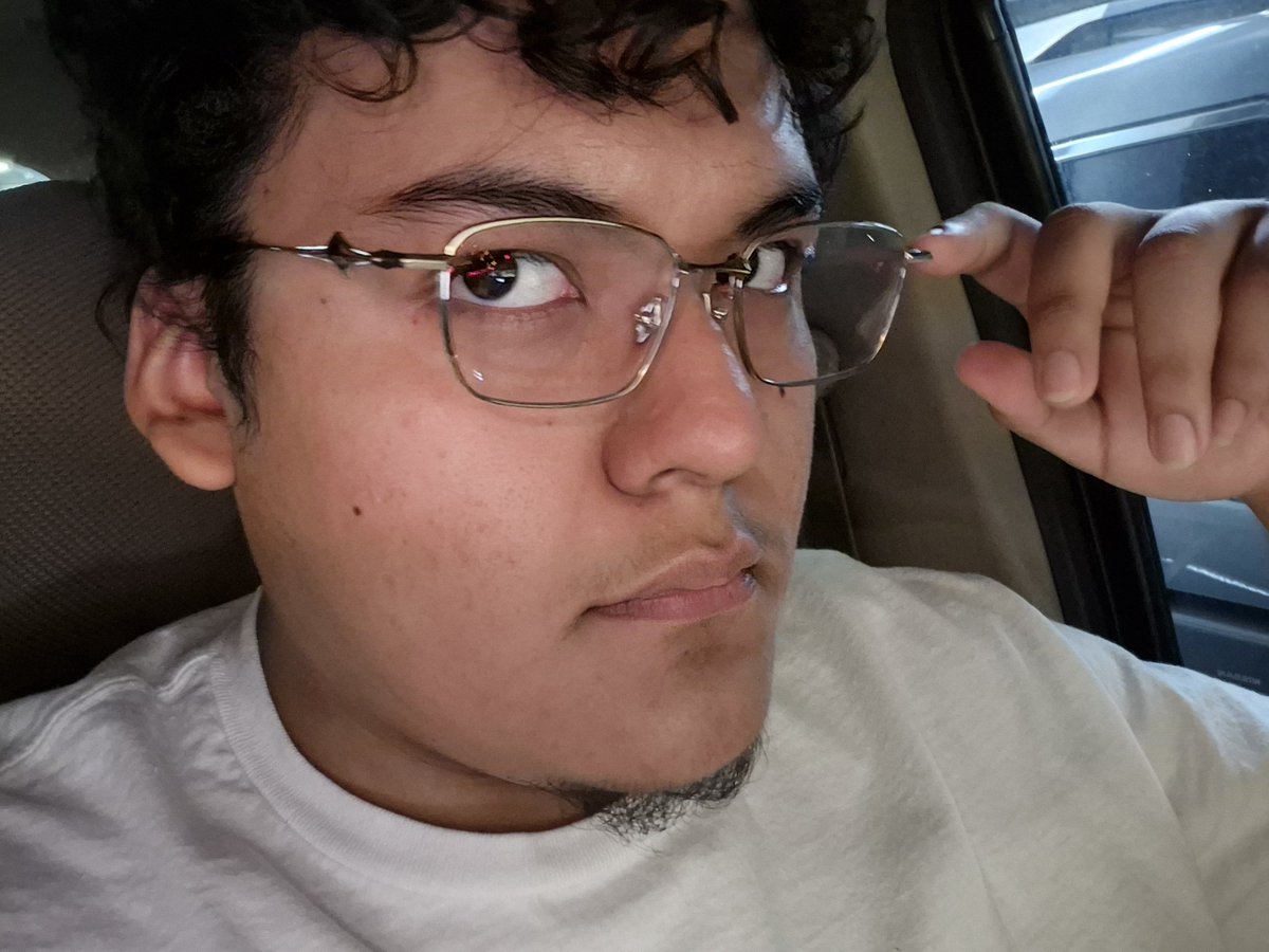 3435nds's tweet photo. First pair of Gentle Monster glasses, life is looking soo good rn #htx #latino https://t.co/MmyXBs6kgd