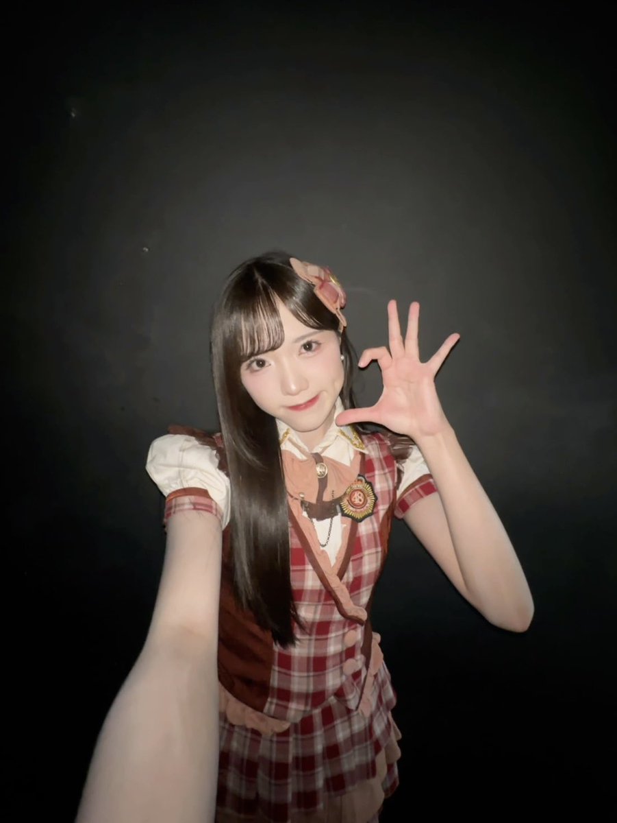 Gracie_JKT48's tweet photo. KAKAAAAAAKK terimakasih banyak yaaa VC aku udah soldout🥹🫶🏻🫶🏻🫶🏻 seneng bangeeeeet di bulan yang spesial buat aku ini, ada banyak kesempatan buat kita bertemu &amp; cerita-ceritaa. sampai ketemu di VC yaaa semuanyaaa💕

kita juga masih bisa mengobrol di MnG nanti lho👀 hehehehehe https://t.co/PynTTLONup